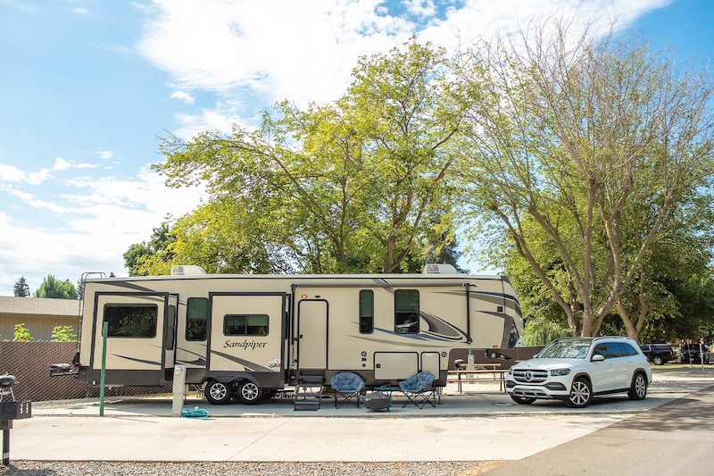 Preferred Red Carpet Back-In RV Site-1